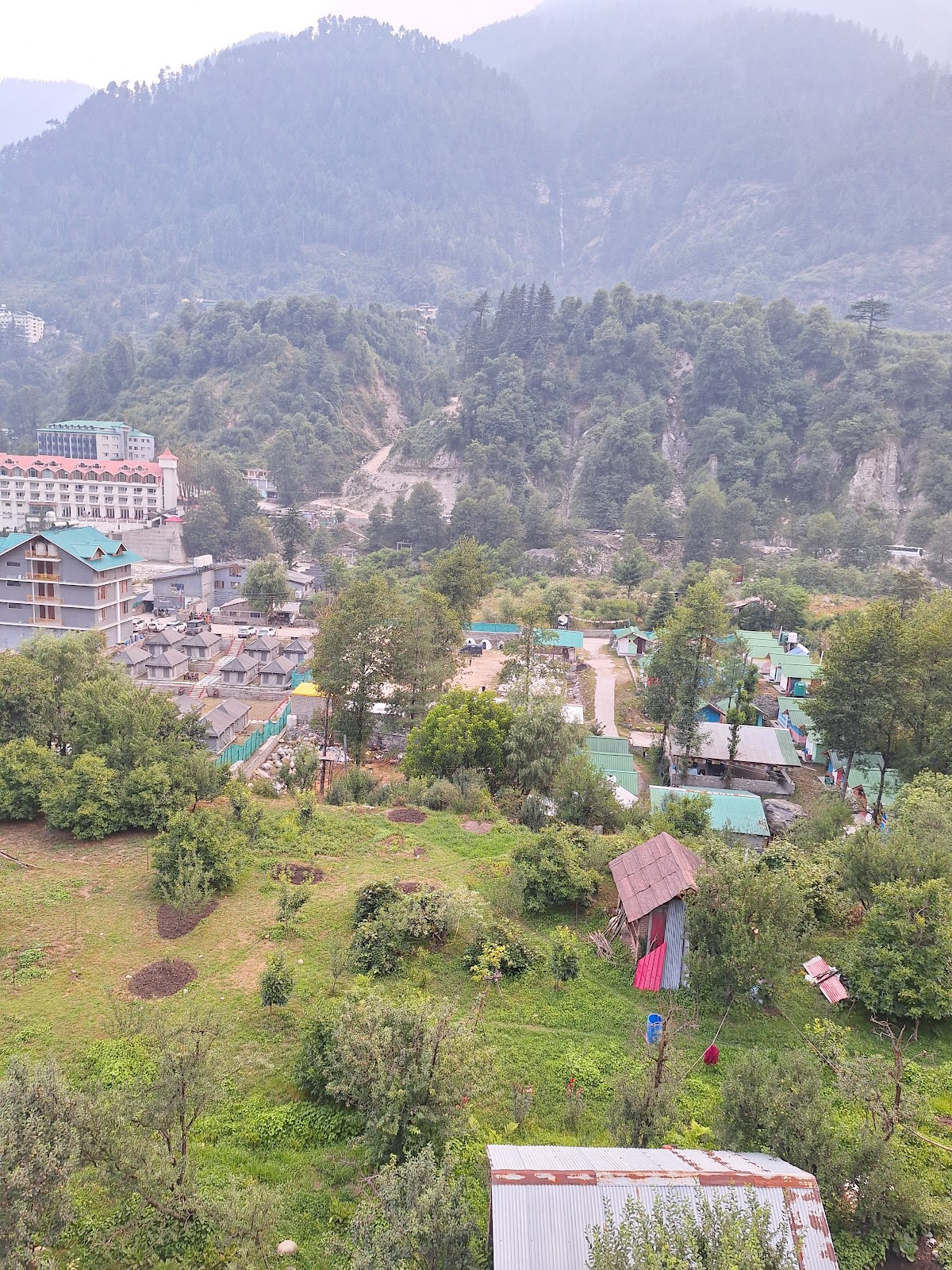 Holidays Pilot photo 3