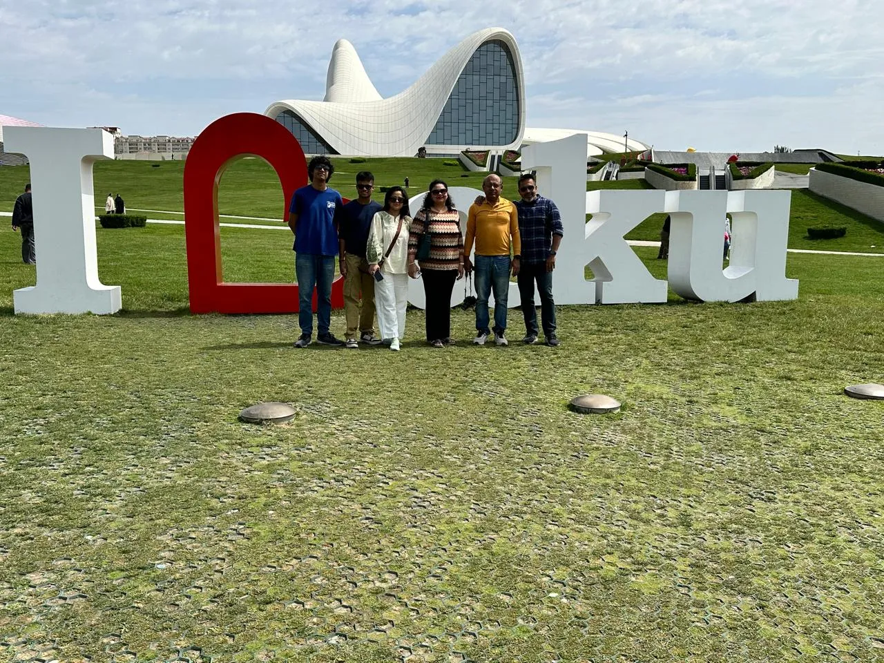 The Happy Vacation photo 3