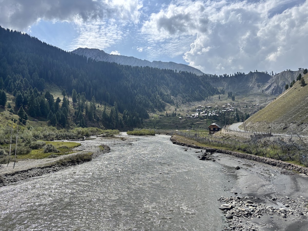 Traveletioskashmir photo 7