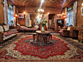 Houseboat Sheikh Palace Image