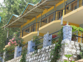 Oak Valley Resorts Image