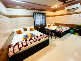 Hotel Uday Residency Image