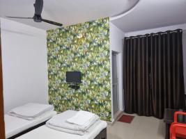 Hotel Shivani Inn Image
