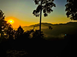 Lansdowne Hill View Cottages Image