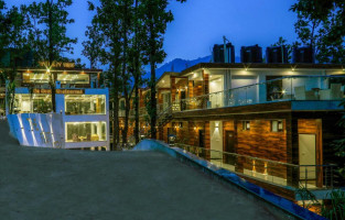 The First View Resort Lansdowne Image