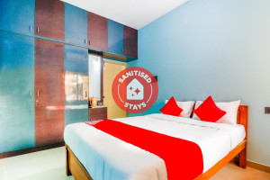 Vaccinated Staff - OYO 67994 Om Sai Suites Image