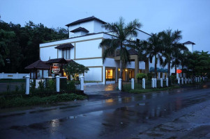 Hotel CLOUD 9 Image