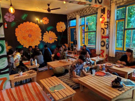 La Vaca India McLeodganj Image