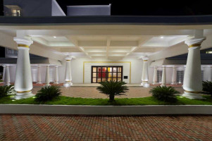 Daiwik Hotels Rameswaram Image