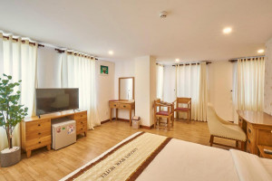 Sai Gon's Book Hotel - The Airport Front Image