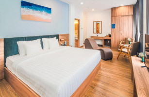 Grand Lee Hotel Image