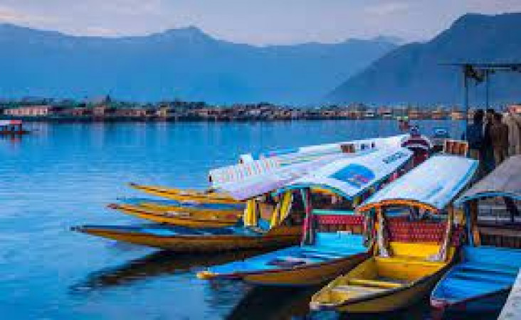 Kashmir Introduced Direct, Evening Flights