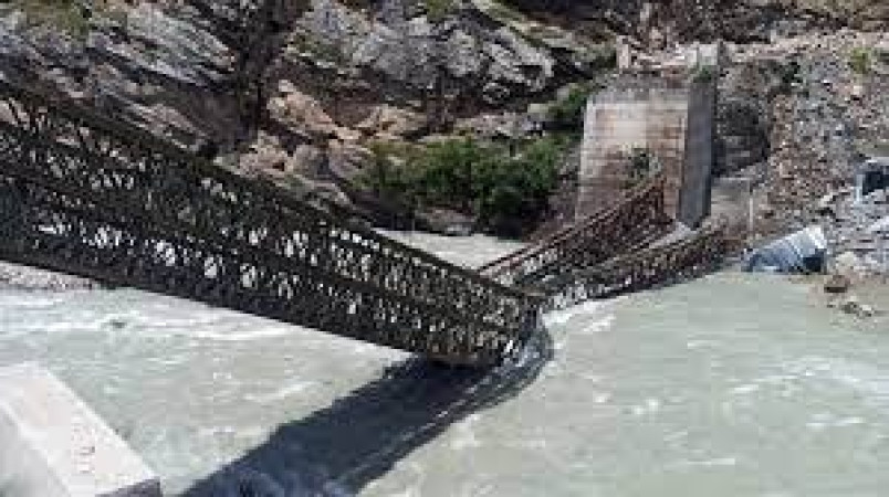 LANDSLIDE IN HIMACHAL PRADESH'S KINNAUR DISTRICT KILLS TOURISTS