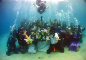UNDERWATER WEDDING IN HAVELOCK ISLAND