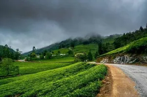 1 Night / 2 Days Theni – Periyakulam – Kumbakarai – Sothuparai – Manjalaru Dam – Devadhana Patty Tour Package