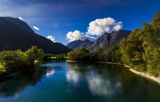 2 Nights / 3 Days Theni – Vagamon – Alleppey – Theni Tour Package