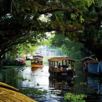 Rengha Holidays & Luxury Travels: Theni to Cochin (Kochi) Tour Package