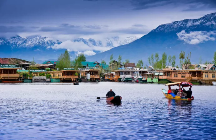 Kashmir tour Package 4N/5D