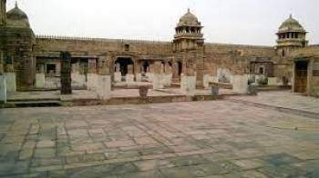Gujari Mahal State Archaeological Museum