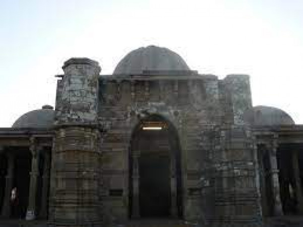 Lila Gumbaj Ki Masjid