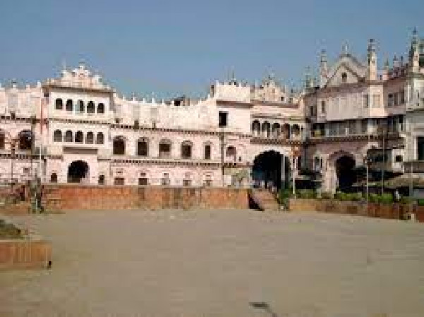 Shaukat Mahal