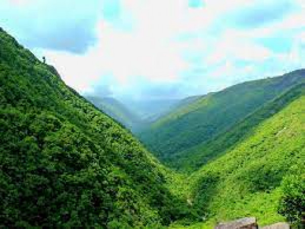 The Mawkdok Dympep Valley View