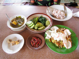 Ruchi Family Restaurant