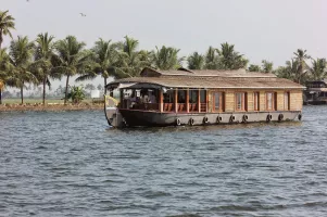 Top 5 Places to visit in Kerala