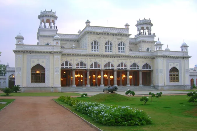 Witness the beauty of Chowmahalla Palace