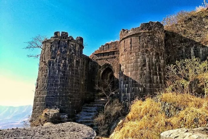 Go for a trekking at the Sinhagad Fort