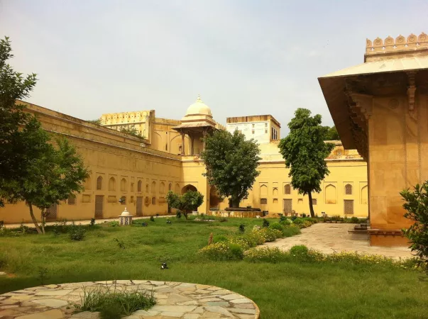 Intrigue yourself at Akbar Palace and Museum in Ajmer