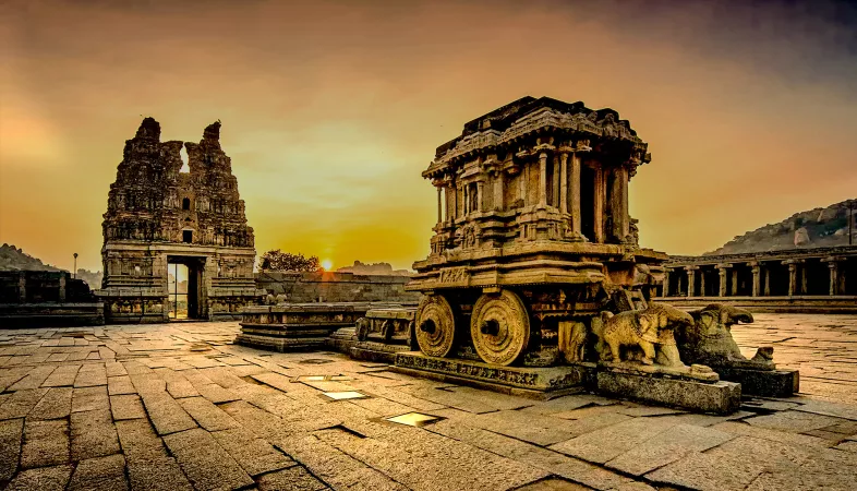 Revisit the history in Hampi