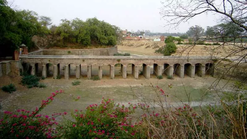 Visit the Aligarh Fort