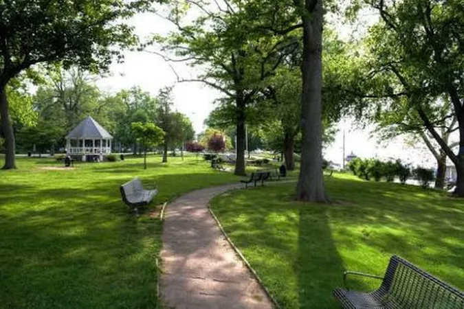 Bring your picnic basket to Spandan Recreation Park