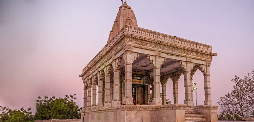 Pay your homage at the Takteshwar Temple