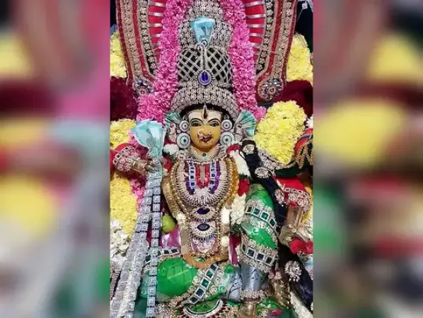 8. Visit the ancient Mariamman Temple