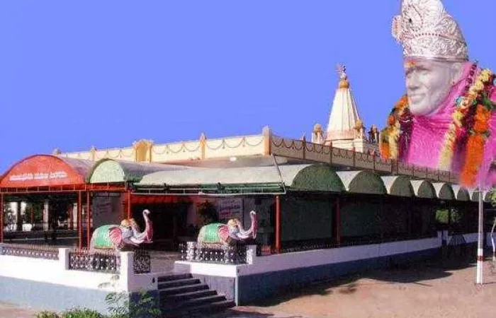 2. Pay your respects at the Sri Shirdi Sai Baba Temple