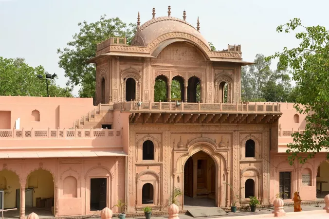 3. Visit the Raja Nahar Singh Fort