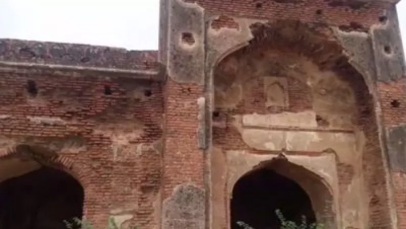 Visit the Chandravar Gate