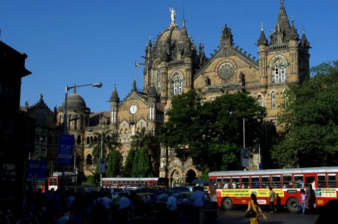 6. Mumbai Central Station: 