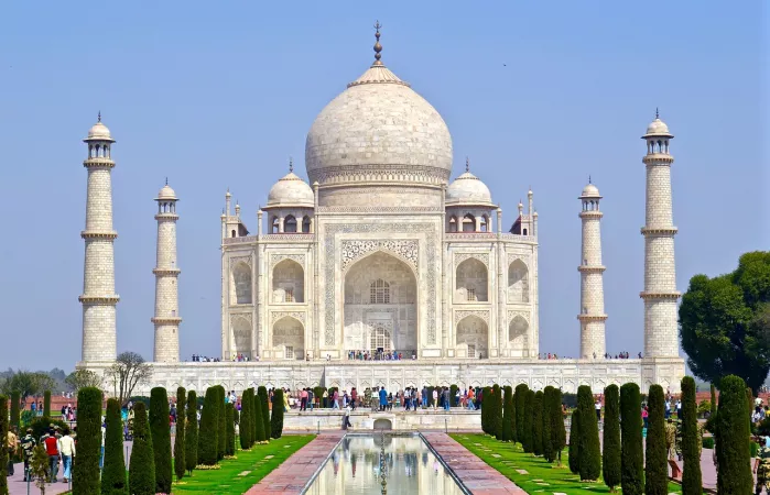 1. Taj Mahal: 