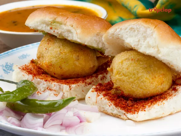 4. Vada Pav - Mumbai