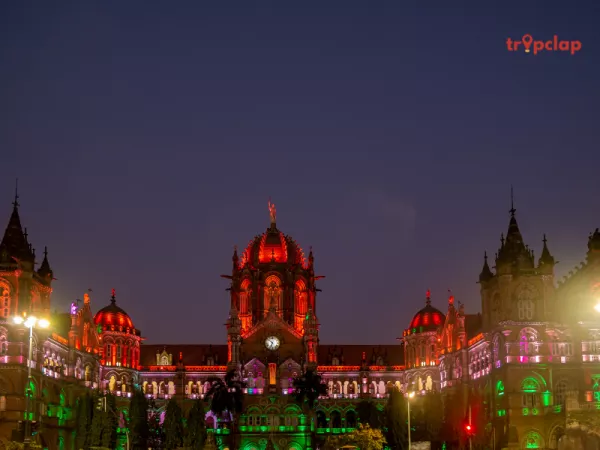 7. Sealdah - New Delhi Duronto Express