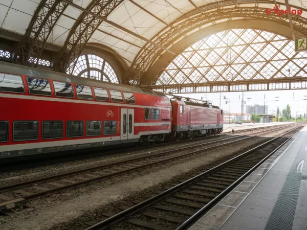 1. Howrah Junction Railway Station - Kolkata