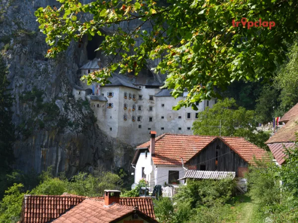 Predjama Castle 