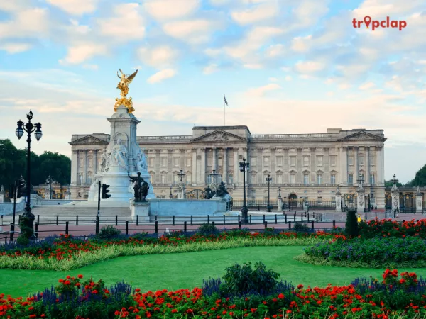  Take a Free Walking Tour