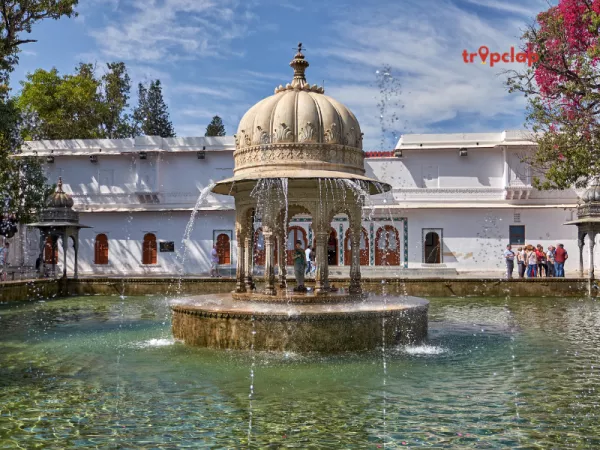 4. Saheliyon ki Bari