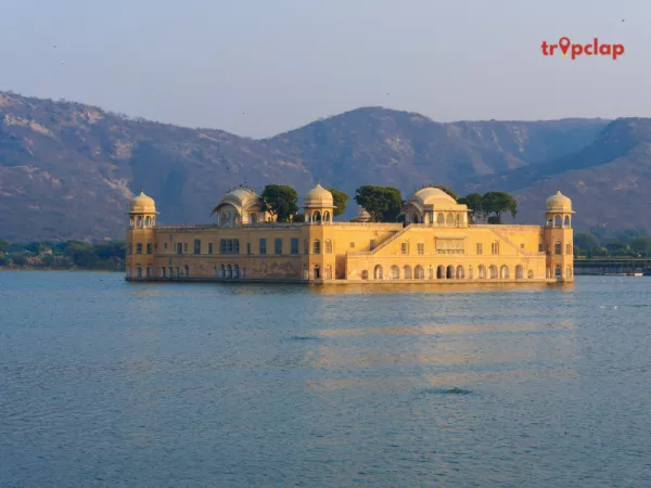 Jal Mahal Lake