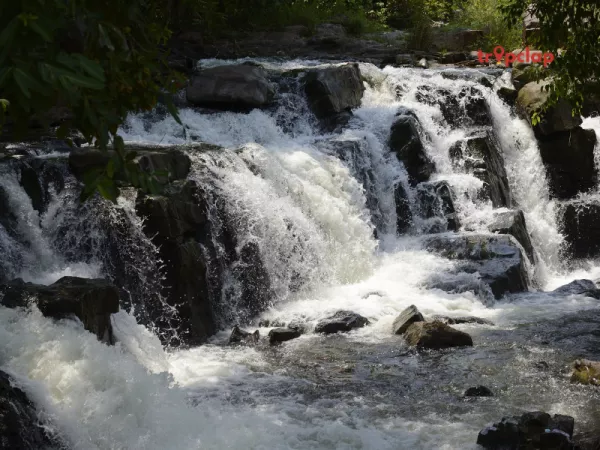 8.Hogenakkal, Tamil Nadu