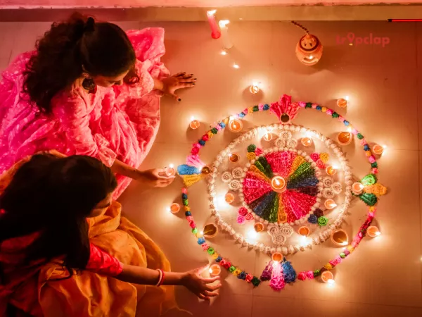 1. Diwali (Deepavali): 